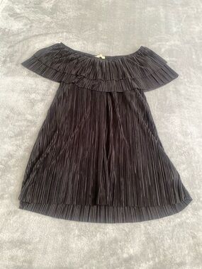 Black Pleated Off Shoulder Ruffle Blouse Size 2X Flowy Top